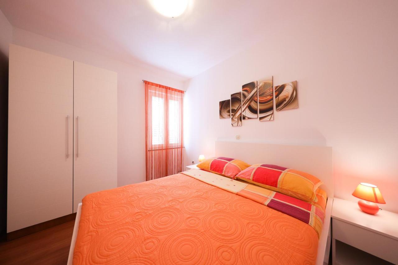 Villa Pino With Pool, Sauna & Jacuzzi Petrčane Extérieur photo