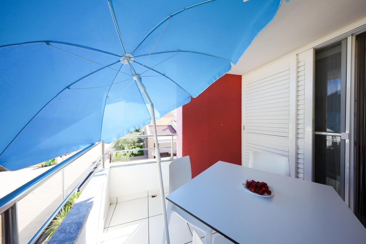 Villa Pino With Pool, Sauna & Jacuzzi Petrčane Extérieur photo