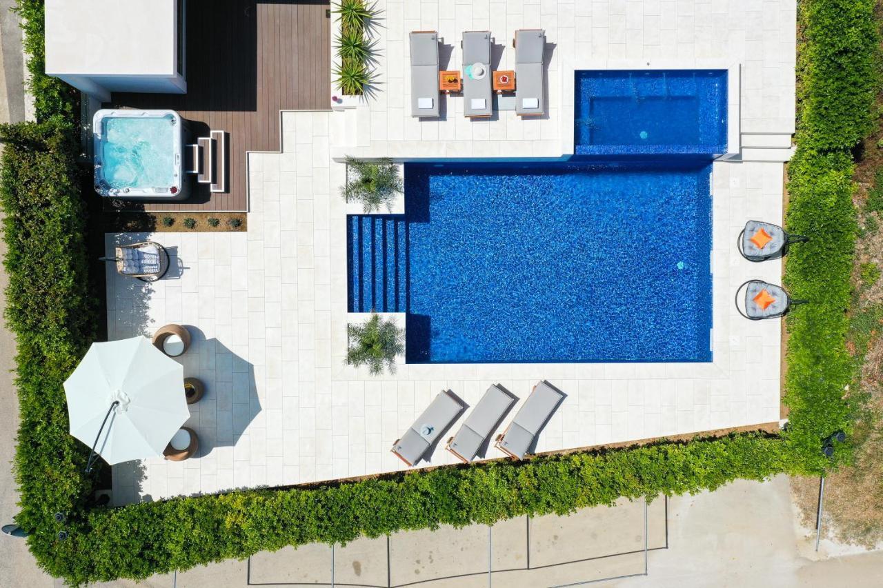 Villa Pino With Pool, Sauna & Jacuzzi Petrčane Extérieur photo