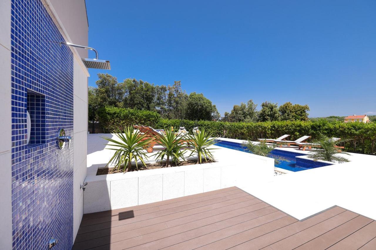 Villa Pino With Pool, Sauna & Jacuzzi Petrčane Extérieur photo